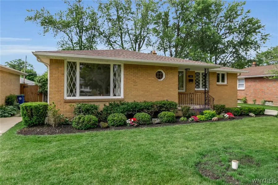 203 Forest Hill Drive, Amherst, NY 14221 - #2