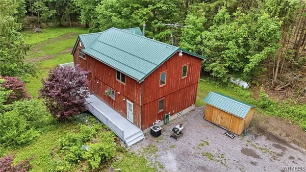 3864 Hollow Road, Varysburg, NY 14167