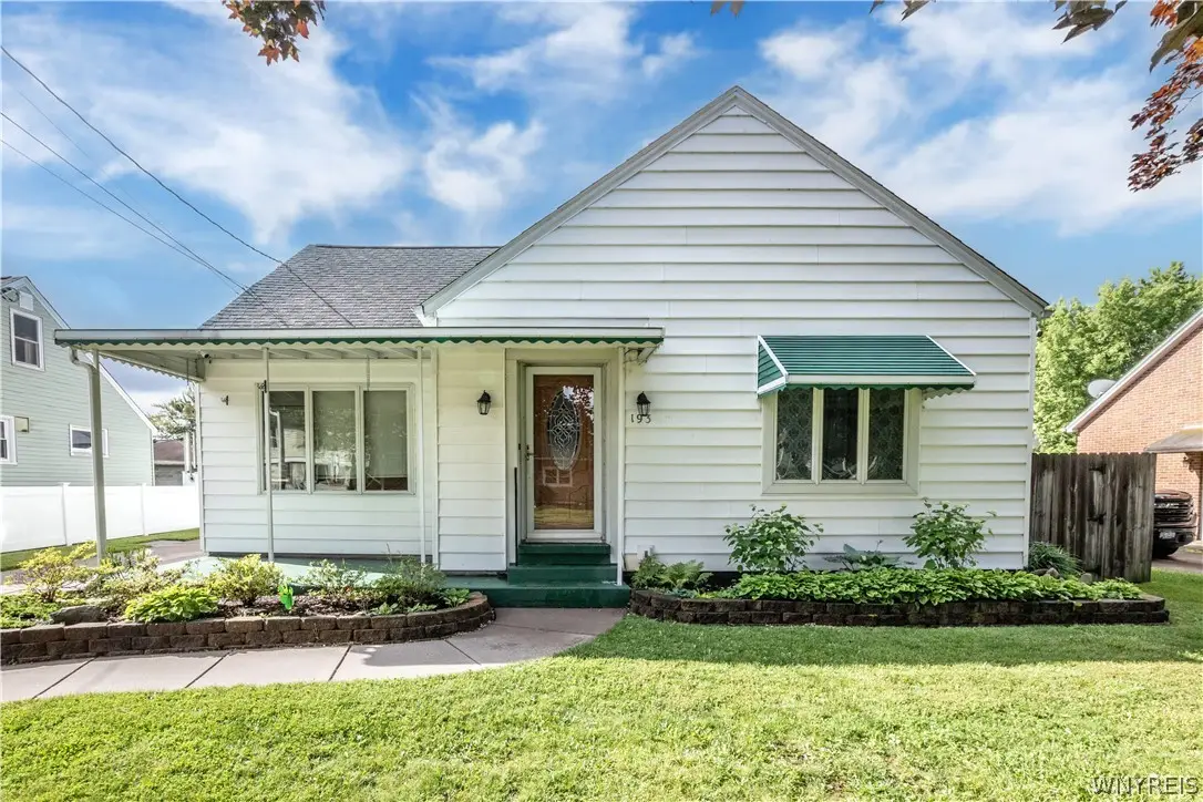 193 12th Avenue, North Tonawanda, NY 14120 - #1