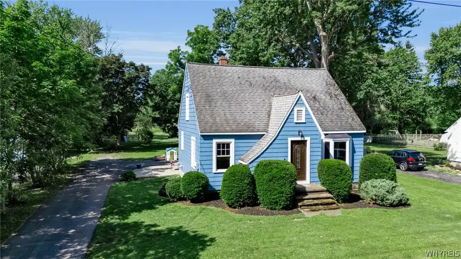6572 Taylor Road, Hamburg, NY 14075 - #2