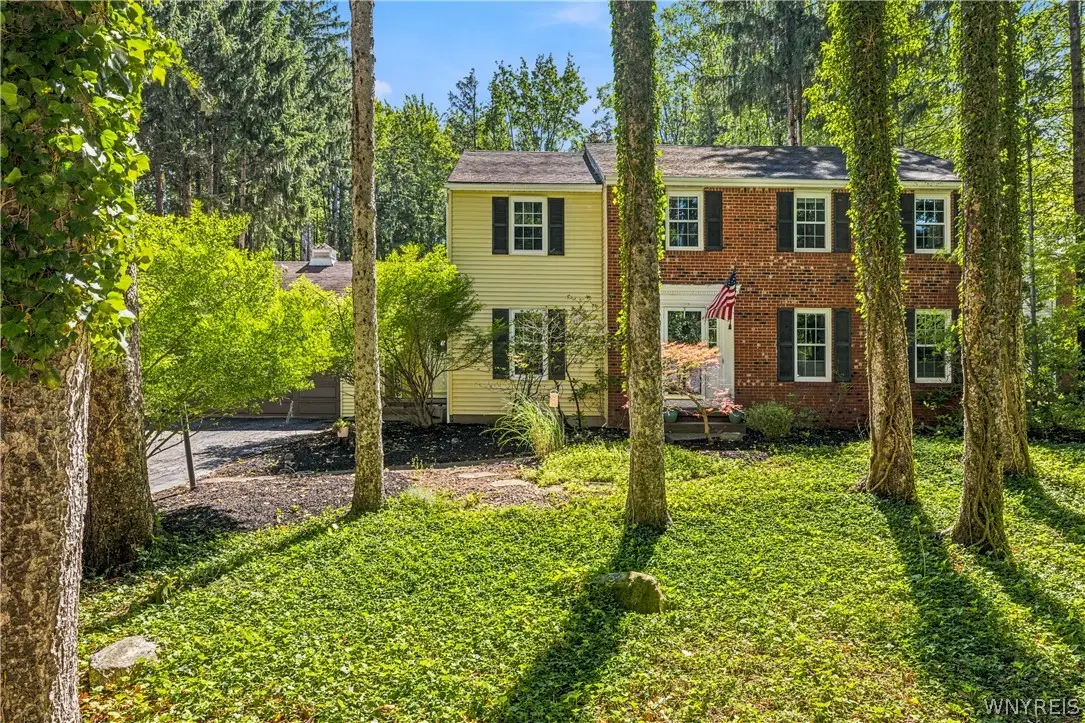 97 Tanglewood Drive W, Orchard Park, NY 14127 - #1