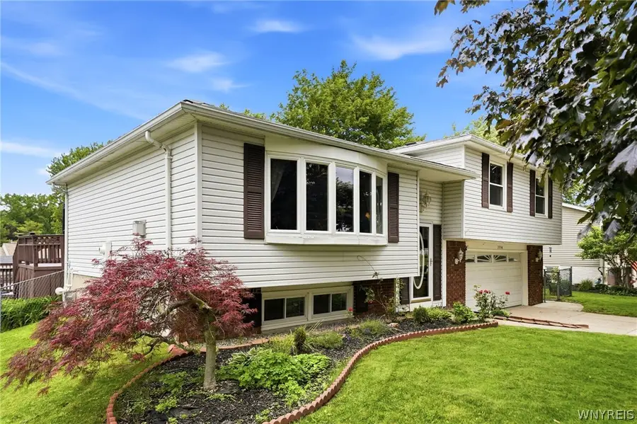 3994 Sussex Place, Hamburg, NY 14075 - #2