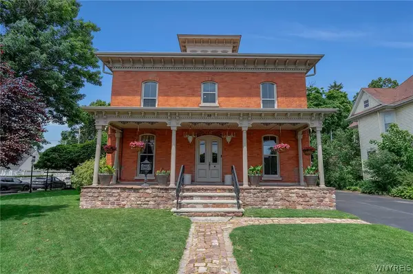 33 State Street, Middleport, NY 14105