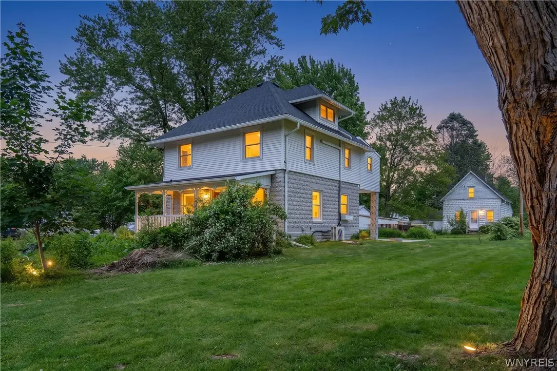 6025 Mckinley Parkway, Hamburg, NY 14075 - #1