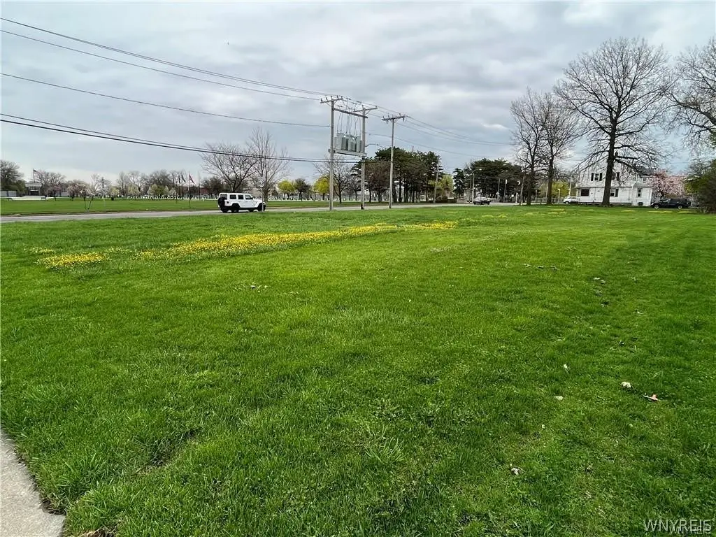 3303 Pine Avenue, Niagara Falls, NY 14301 - #1