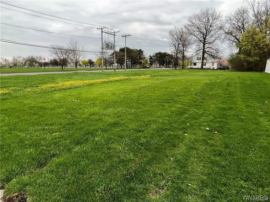 3303 Pine Avenue, Niagara Falls, NY 14301 - #2