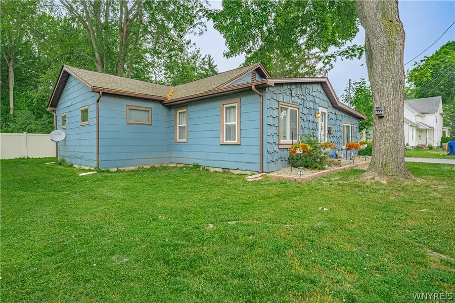 1 Royal Lane, Lockport, NY 14094 - #3