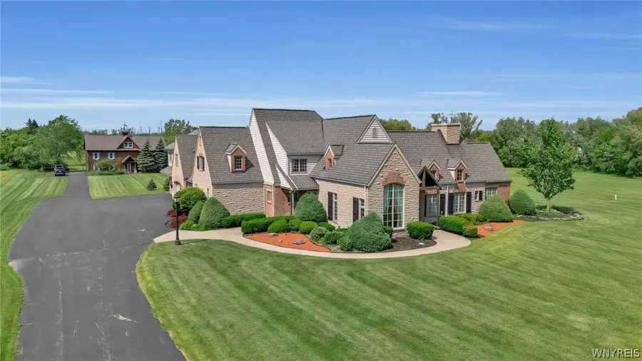 10360 Keller Road, Clarence, NY 14031 - #3