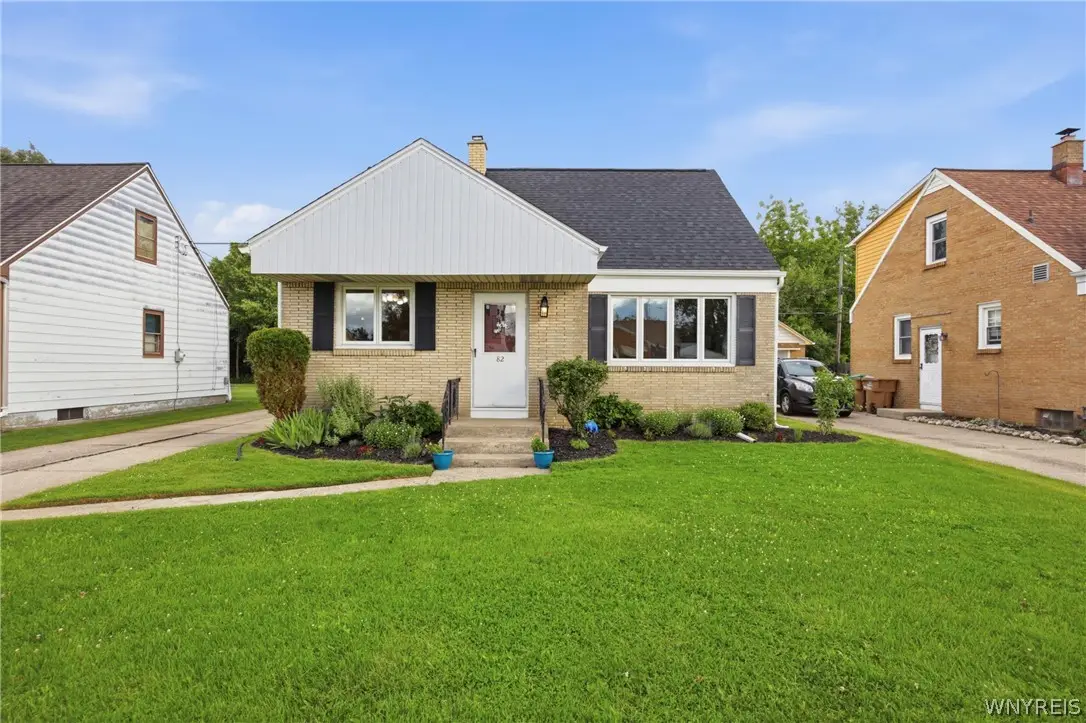 82 Cathedral Lane, Cheektowaga, NY 14225 - #1