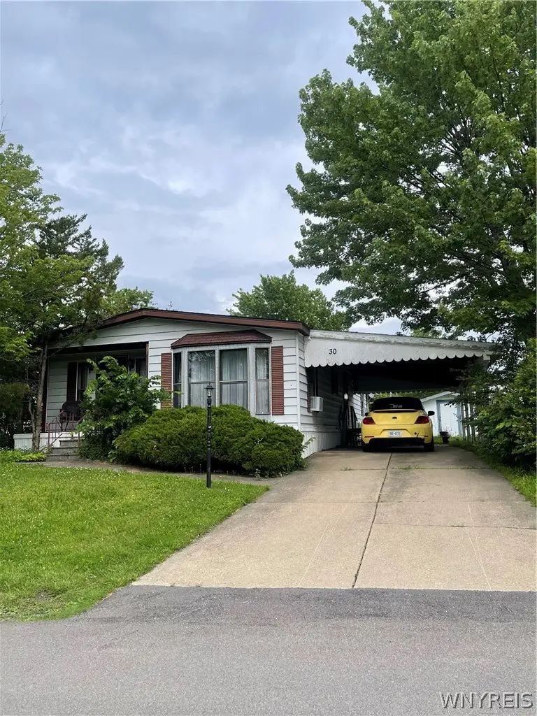 30 S Whispering Lane, Hamburg, NY 14075 - #1