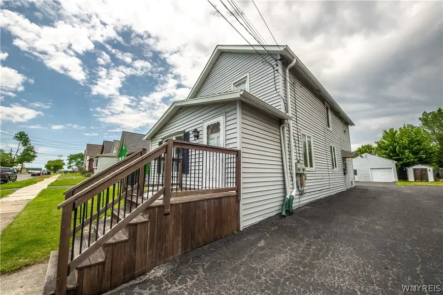 570 Broad Street, Tonawanda, NY 14150 - #2