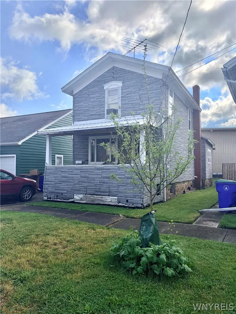211 West Avenue, Medina, NY 14103 - #1