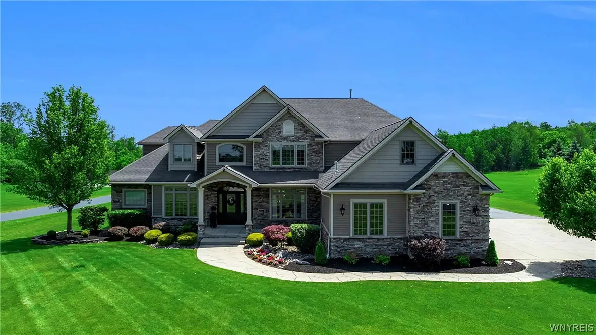 6275 Kraus Road, Clarence, NY 14032 - #1