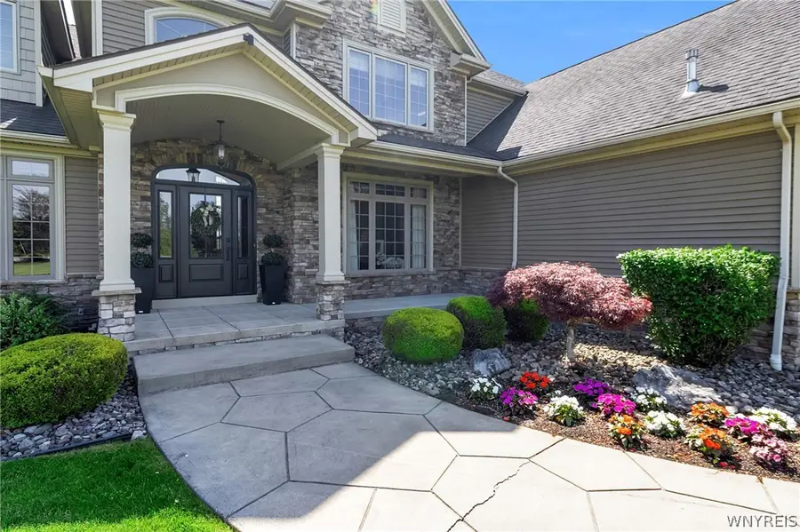 6275 Kraus Road, Clarence, NY 14032 - #2