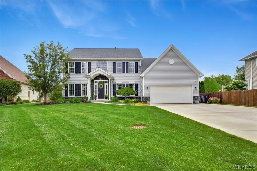 11 Heathrow Court, Lancaster, NY 14086 - #2