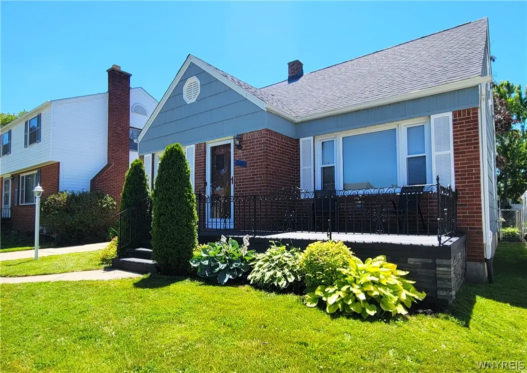 204 Renwood Avenue, Buffalo, NY 14217 - #1