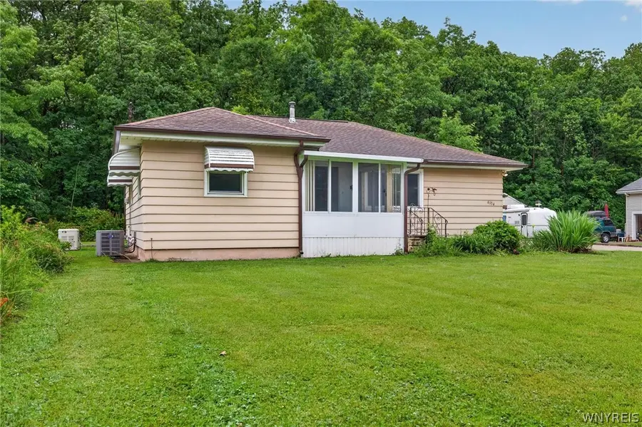 6134 Dover Road, Lake View, NY 14085 - #3