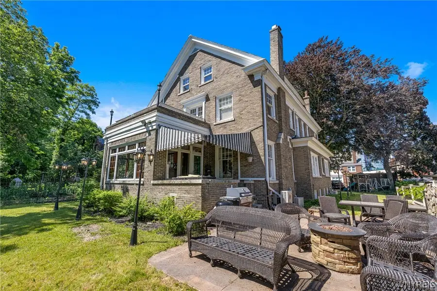 1 Hillcrest Street, Niagara Falls, NY 14303 - #3