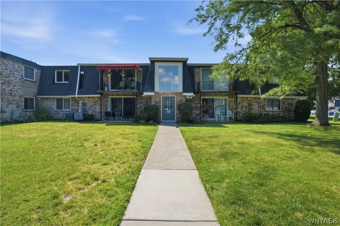 74B Foxberry Drive, Amherst, NY 14068 - #1
