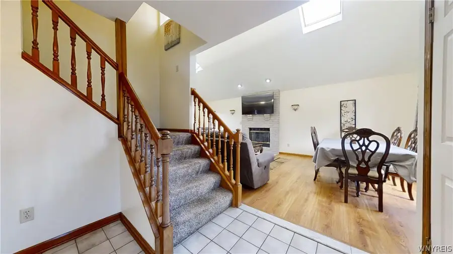 6983 Samantha Ct, Niagara Falls, NY 14304 - #2