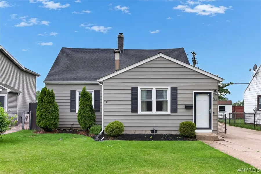304 Vicksburg Avenue, Tonawanda, NY 14150 - #2