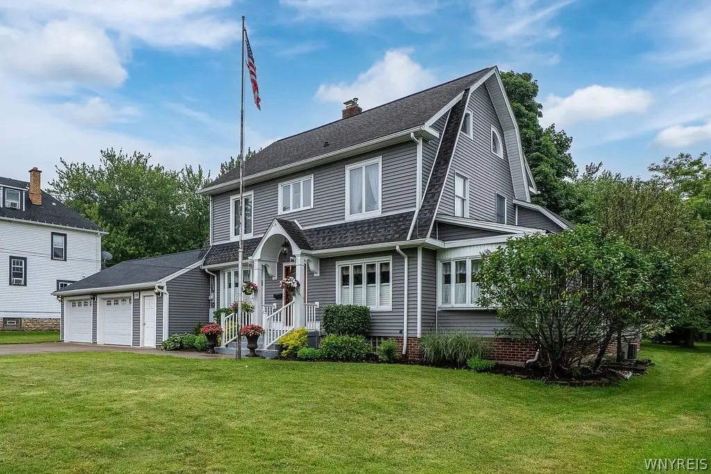 110 N Cayuga Road, Buffalo, NY 14221 - #1