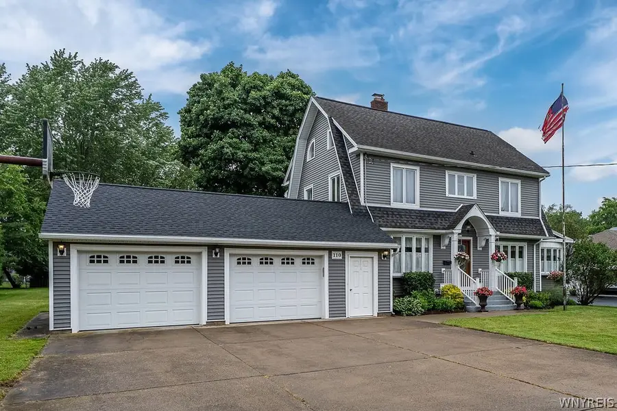 110 N Cayuga Road, Buffalo, NY 14221 - #2