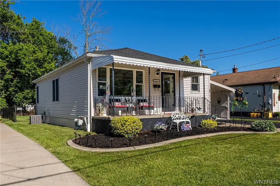 820 93rd Street, Niagara Falls, NY 14304 - #2