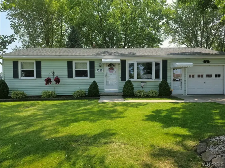 7225 Norman Road, North Tonawanda, NY 14120 - #2