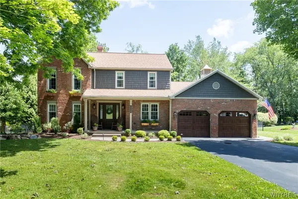 110 Curley Drive, Orchard Park, NY 14127
