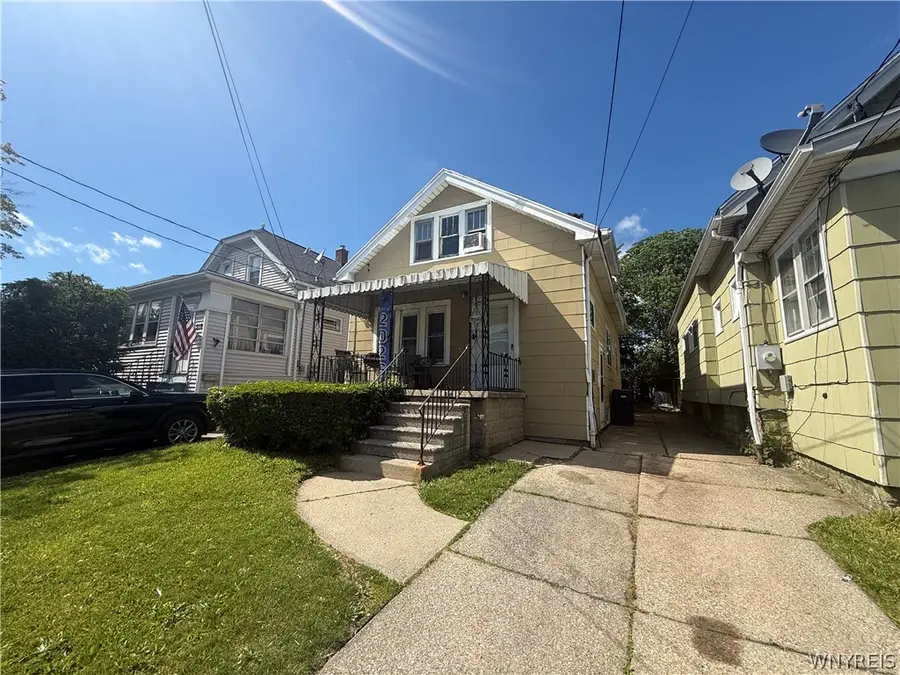 520 Lisbon Avenue, Buffalo, NY 14215 - #2