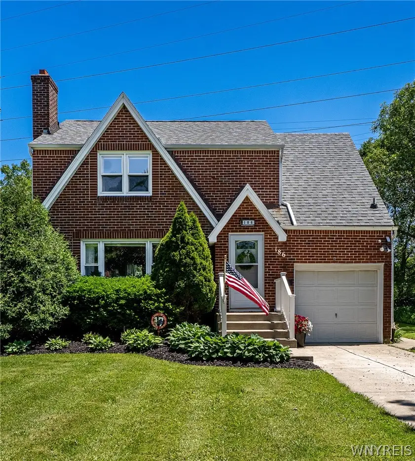 186 Ridgewood Dr, Amherst, NY 14226 - #1