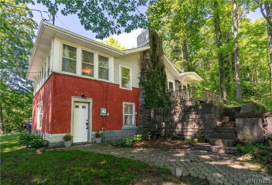 7075 S Abbott Road, Hamburg, NY 14075 - #2