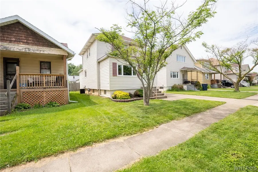 105 Elm Street, Lackawanna, NY 14218 - #2