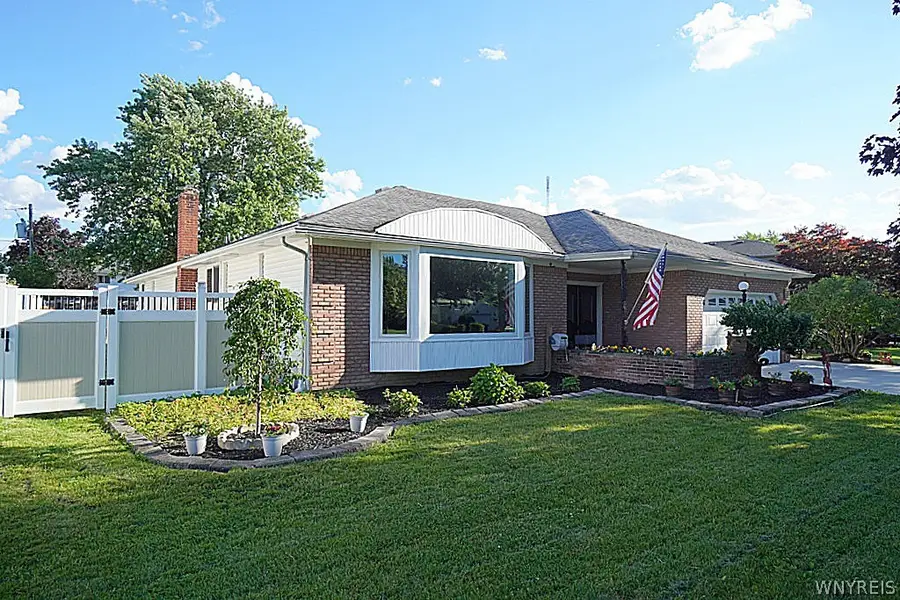 51 Swanson, Buffalo, NY 14221 - #2