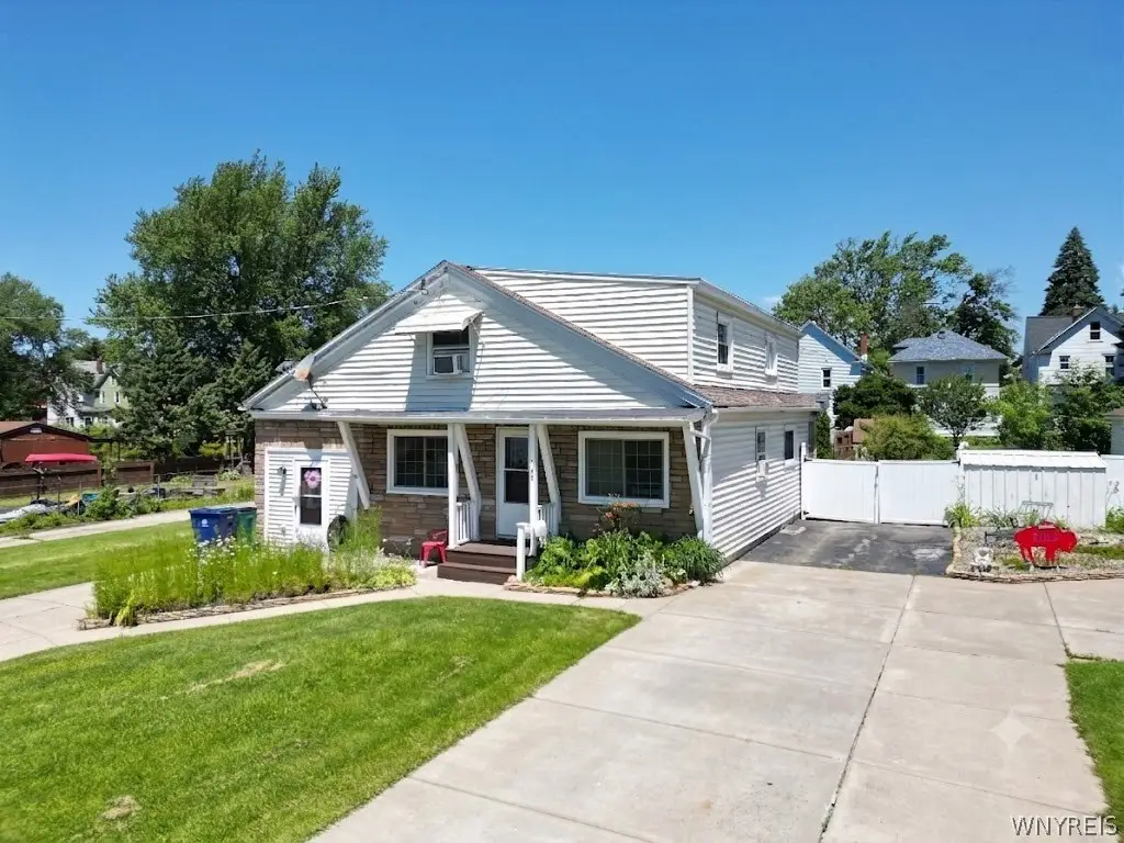 102 Dorrance Avenue, Buffalo, NY 14218 - #1