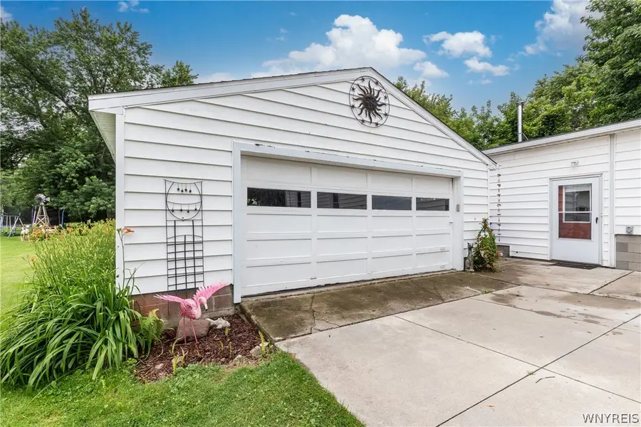 2682 New Road, Ransomville, NY 14131 - #3
