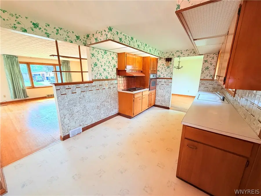 45 Charlescrest Court, Buffalo, NY 14224 - #3