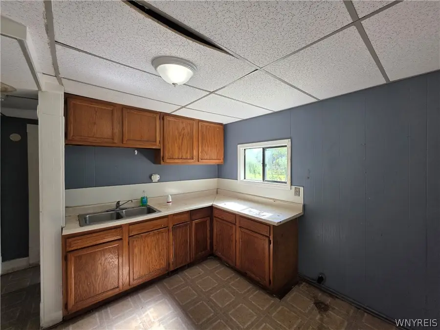 2430 Cudaback Avenue, Niagara Falls, NY 14303 - #3