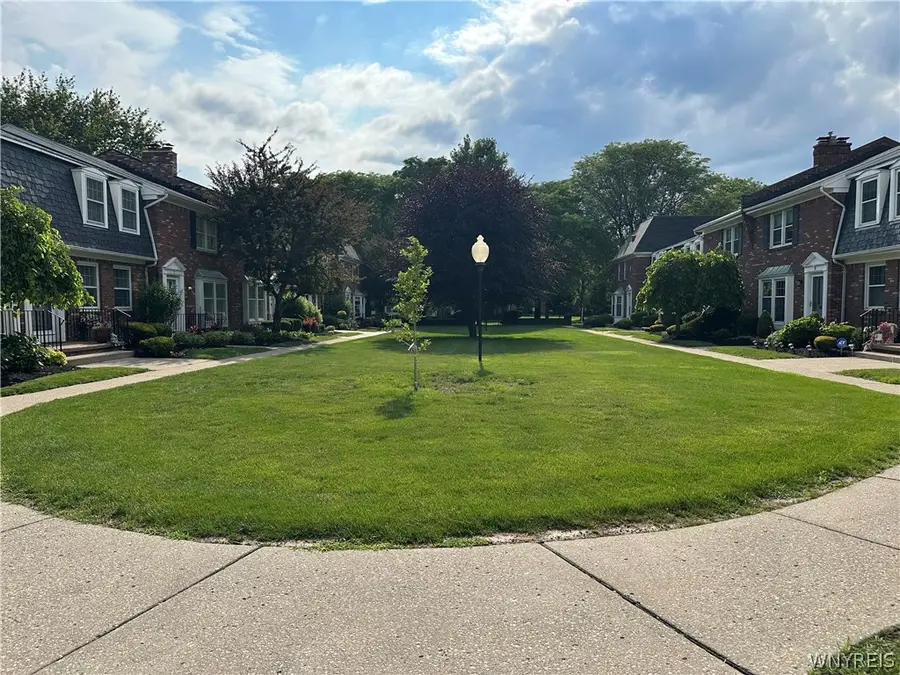 25 Oakbrook Drive #C, Williamsville, NY 14221 - #2