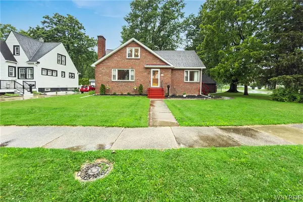 11 S Shore Boulevard, Buffalo, NY 14218