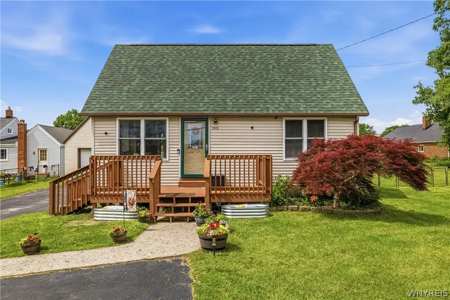 995 Saunders Sett Road, Niagara Falls, NY 14305 - #2