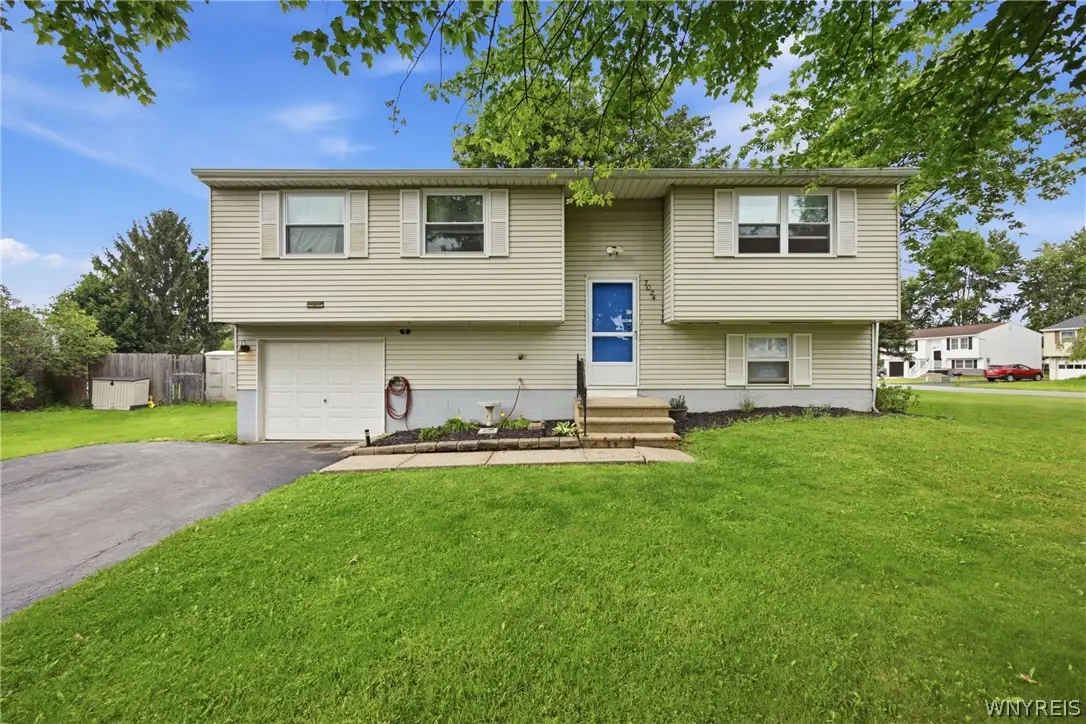 7024 Academy Lane, Lockport, NY 14094 - #1