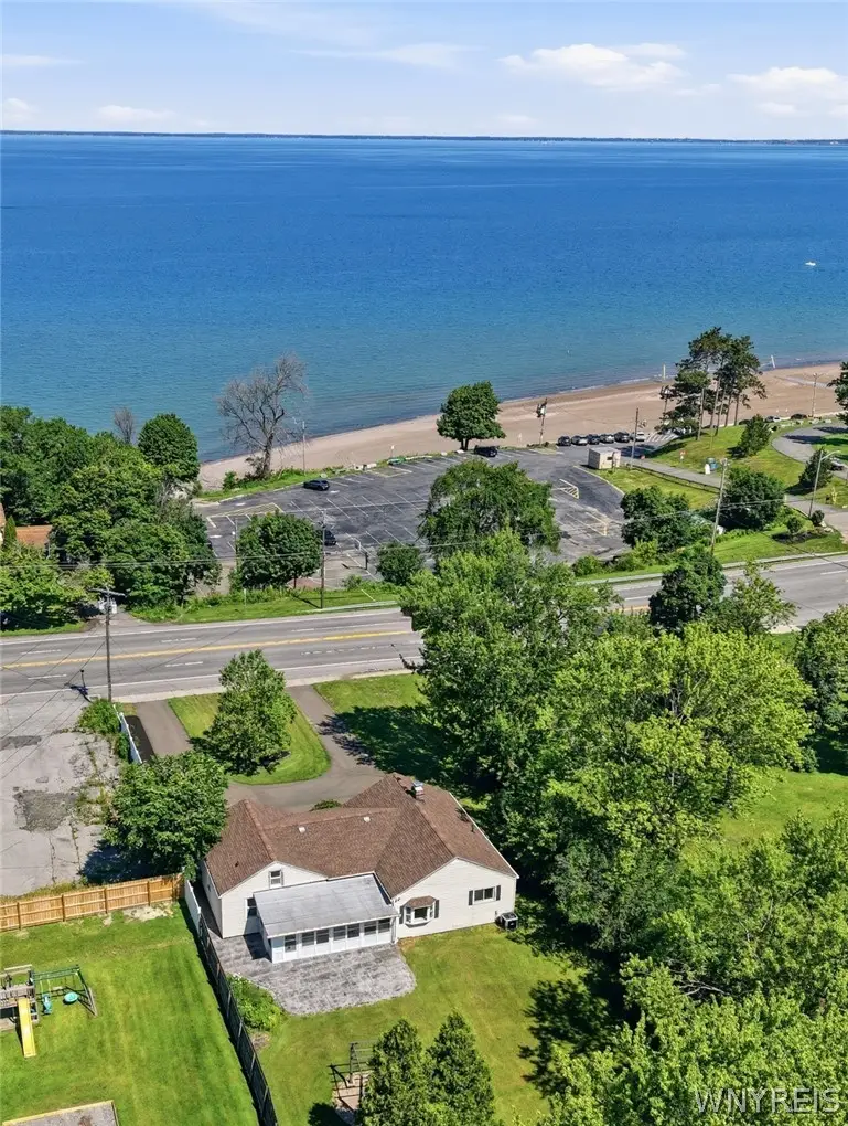 4457 Lake Shore Road, Hamburg, NY 14075 - #2