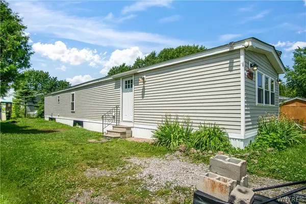400 Dorwood Park, Ransomville, NY 14131