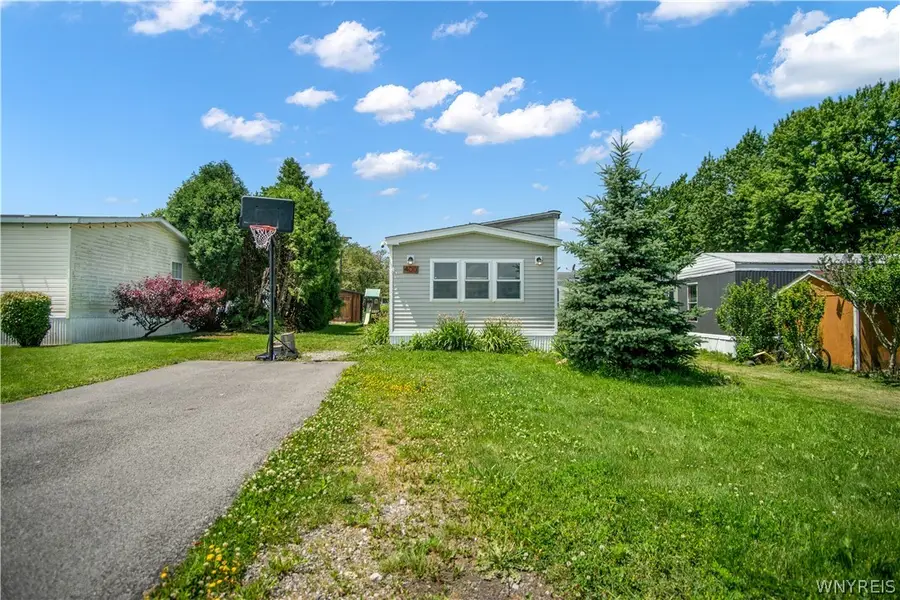 400 Dorwood Park, Ransomville, NY 14131 - #3