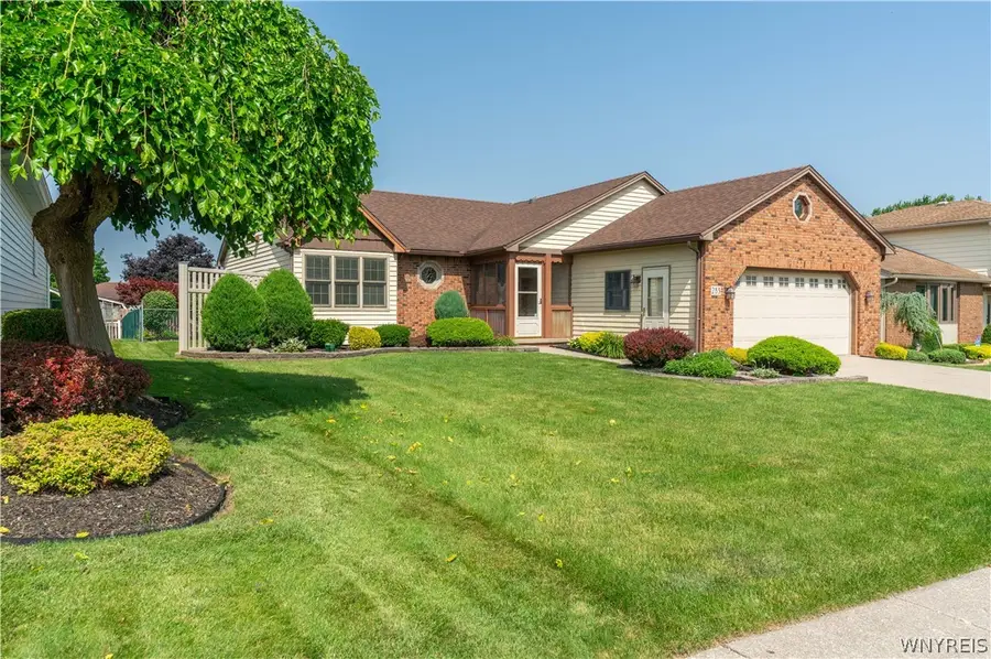 283 Barbados Drive, Buffalo, NY 14227 - #2