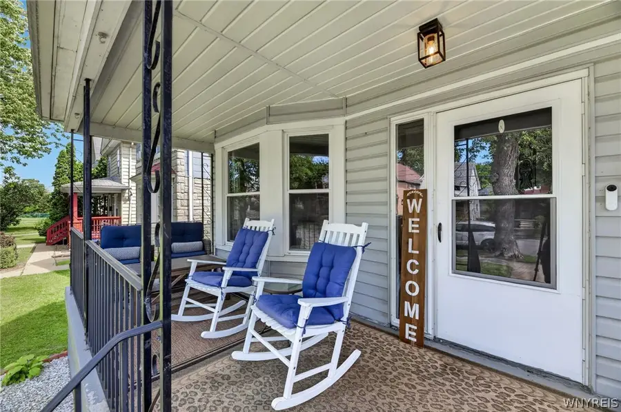 2215 Pierce Avenue, Niagara Falls, NY 14301 - #2