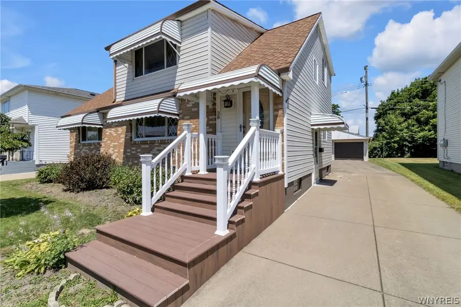 38 Wells Avenue, Buffalo, NY 14227 - #3
