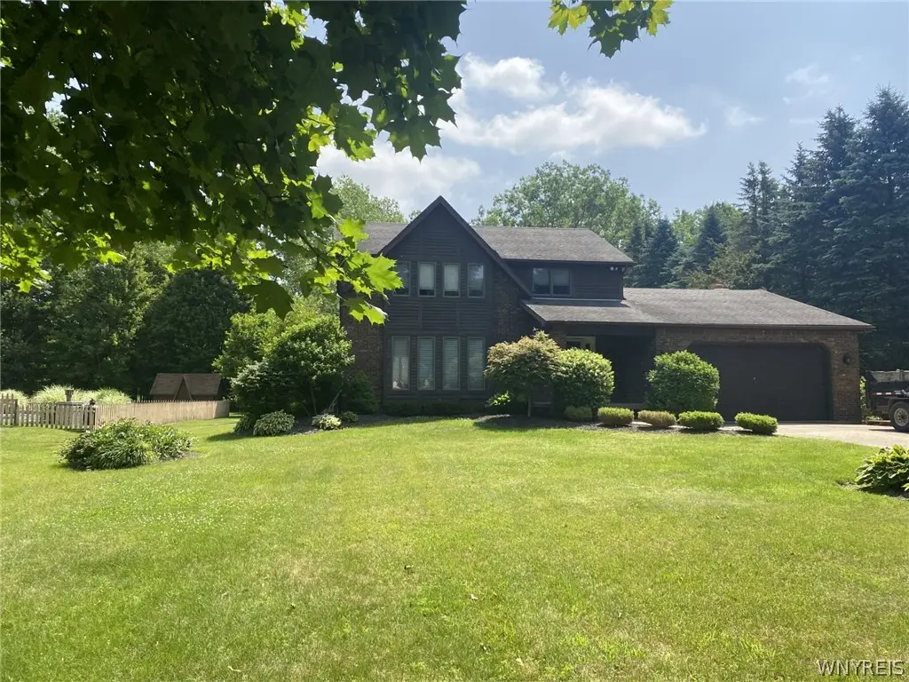 41 Tiffany Lane, Lancaster, NY 14086 - #1